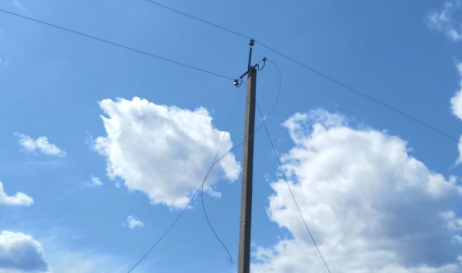 dtek-donecki-elektromerezhi-povernuv-svitlo-v-oseli-ponad-2-tisyach-rodin-na-donechchini-za-dobu-1