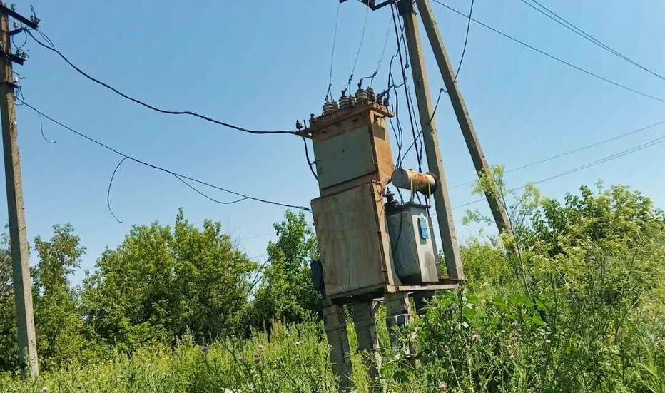 dtek-donecki-elektromerezhi-vdalosya-vidnoviti-elektriku-dlya-52-tisyach-rodin-u-59-naselenih-punktah-za-tizhden-1