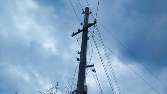 mayzhe-2-tisyachi-rodin-zi-svitlom-dtek-vidnovlyuye-elektropostachannya-na-donechchini